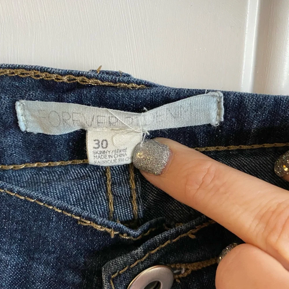 Jeans - Picture 2 of 2